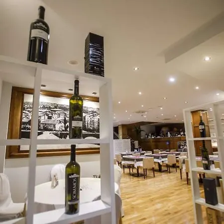 Gran Hotel Ciudad De Barbastro 